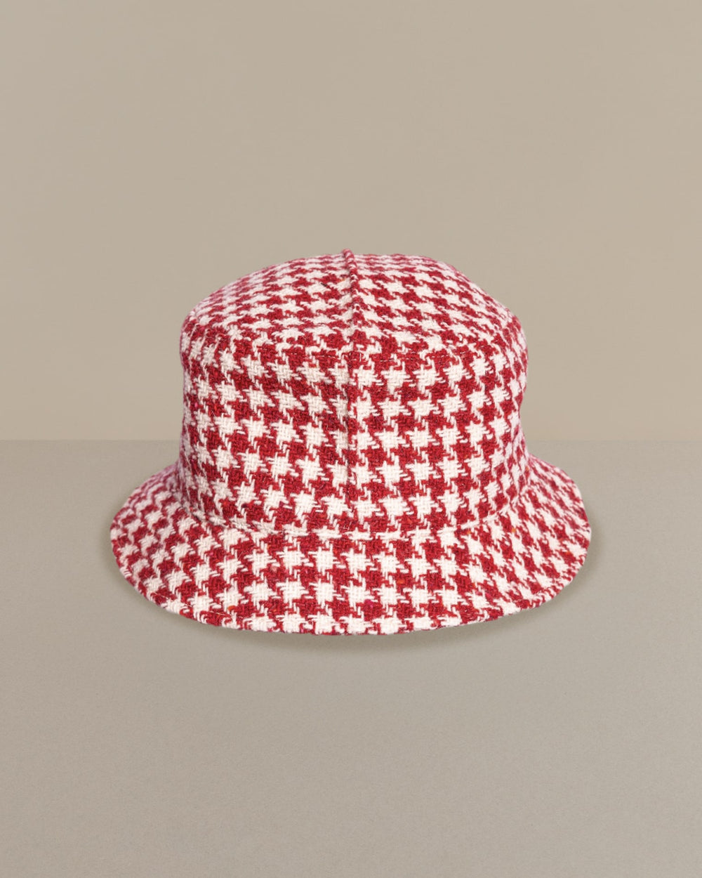 red-houndstooth