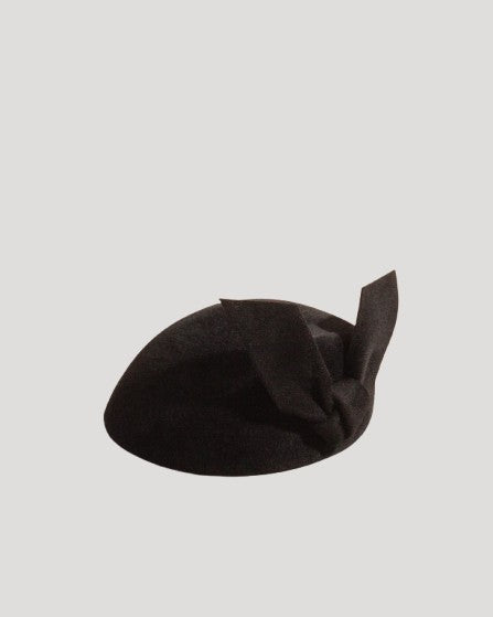 packshot black