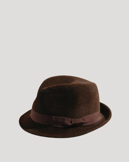 packshot brown