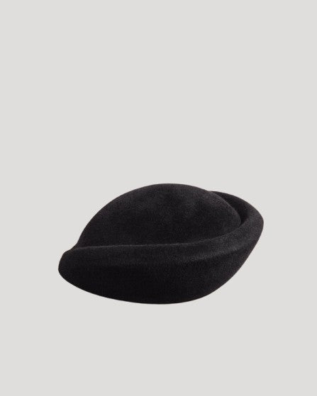packshot black