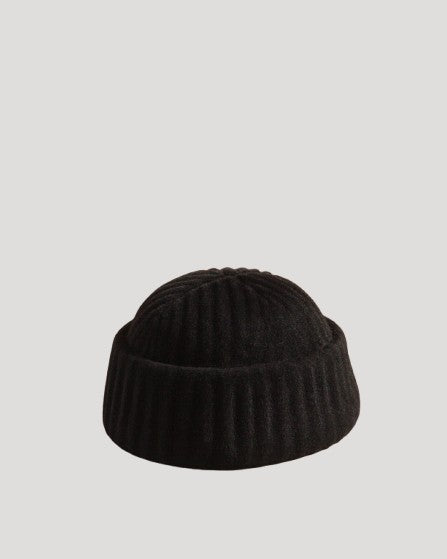 packshot black