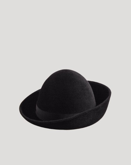 packshot black