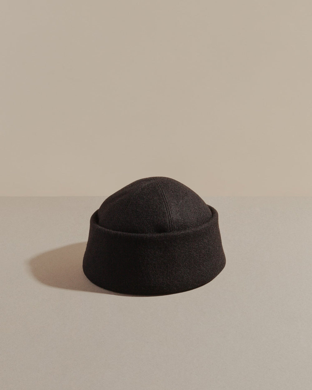 packshot black