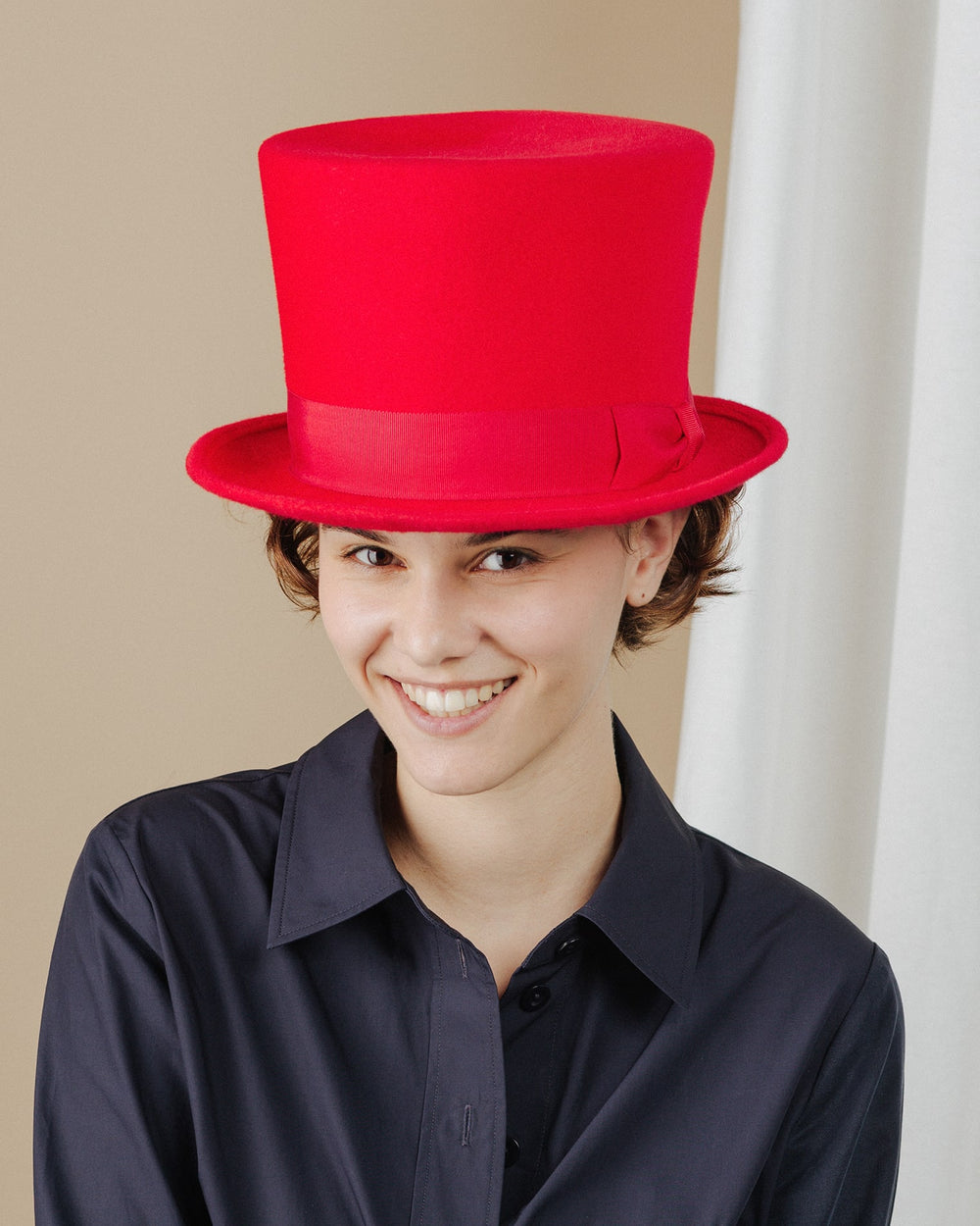 women wear red