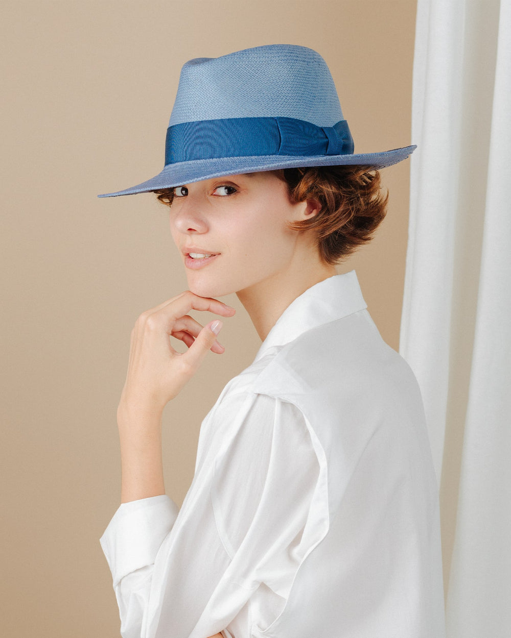 women wear blue