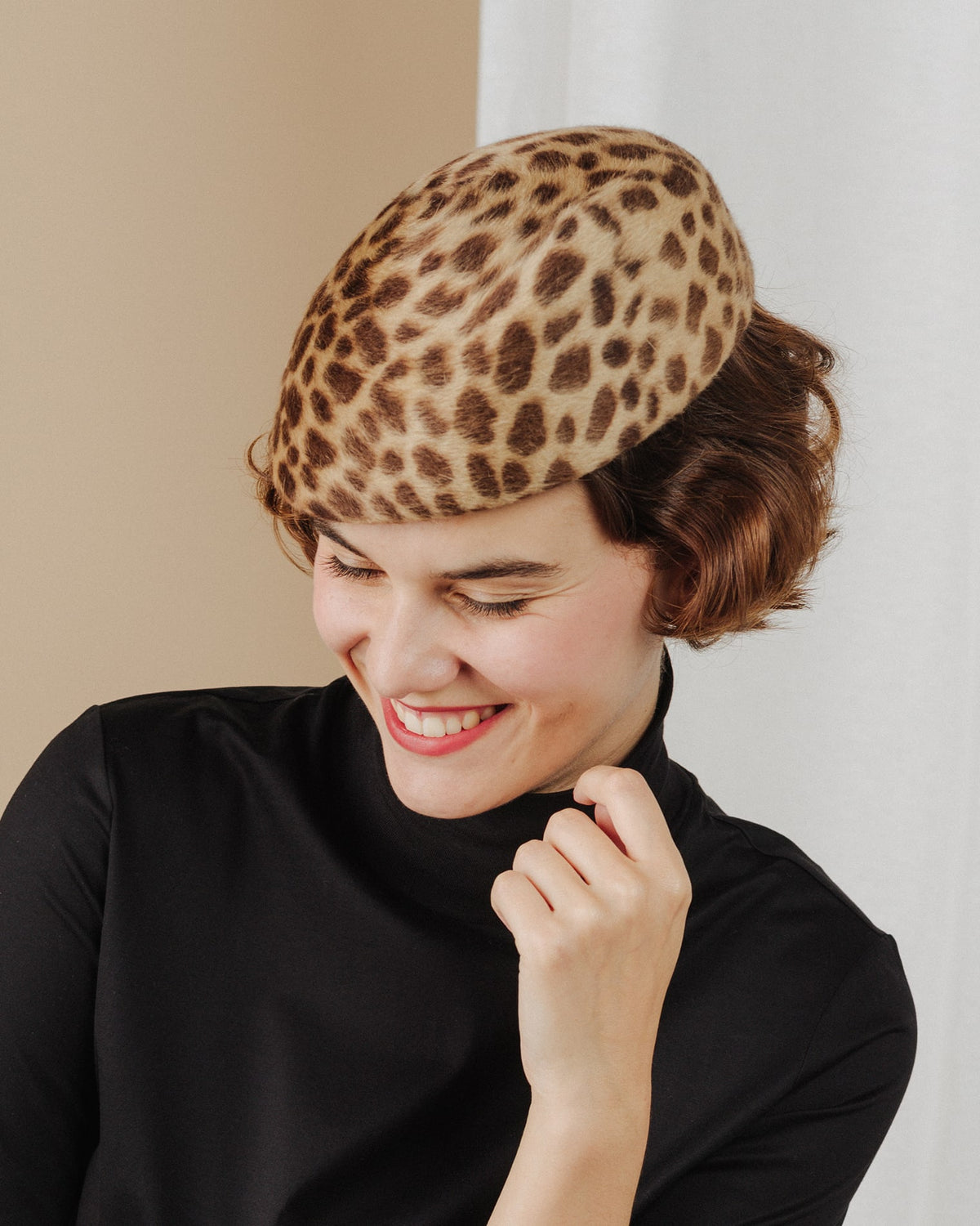women wear leopard-print