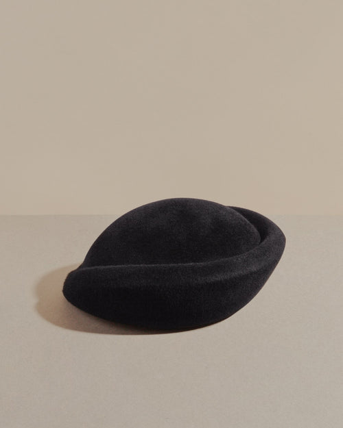 packshot black