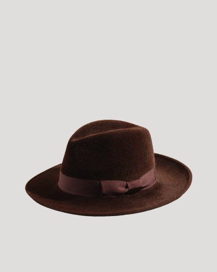 packshot brown