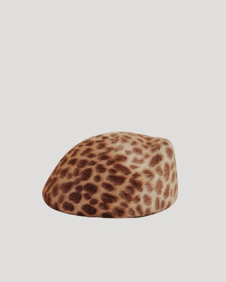 packshot leopard-print