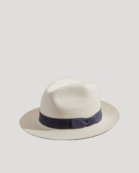 packshot cream-and-navy-ribbon