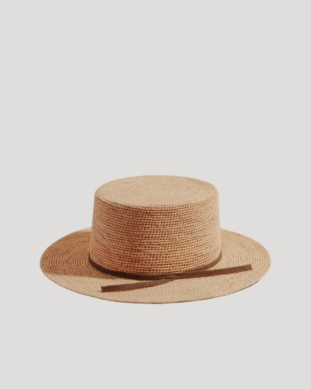 packshot beige
