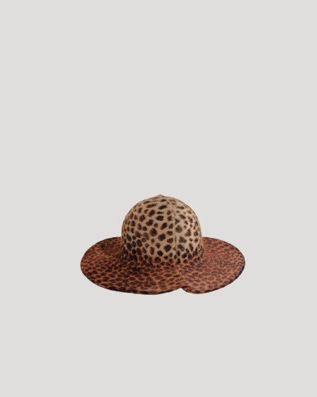 packshot leopard-print