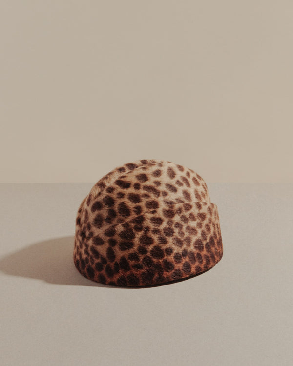 packshot leopard-print