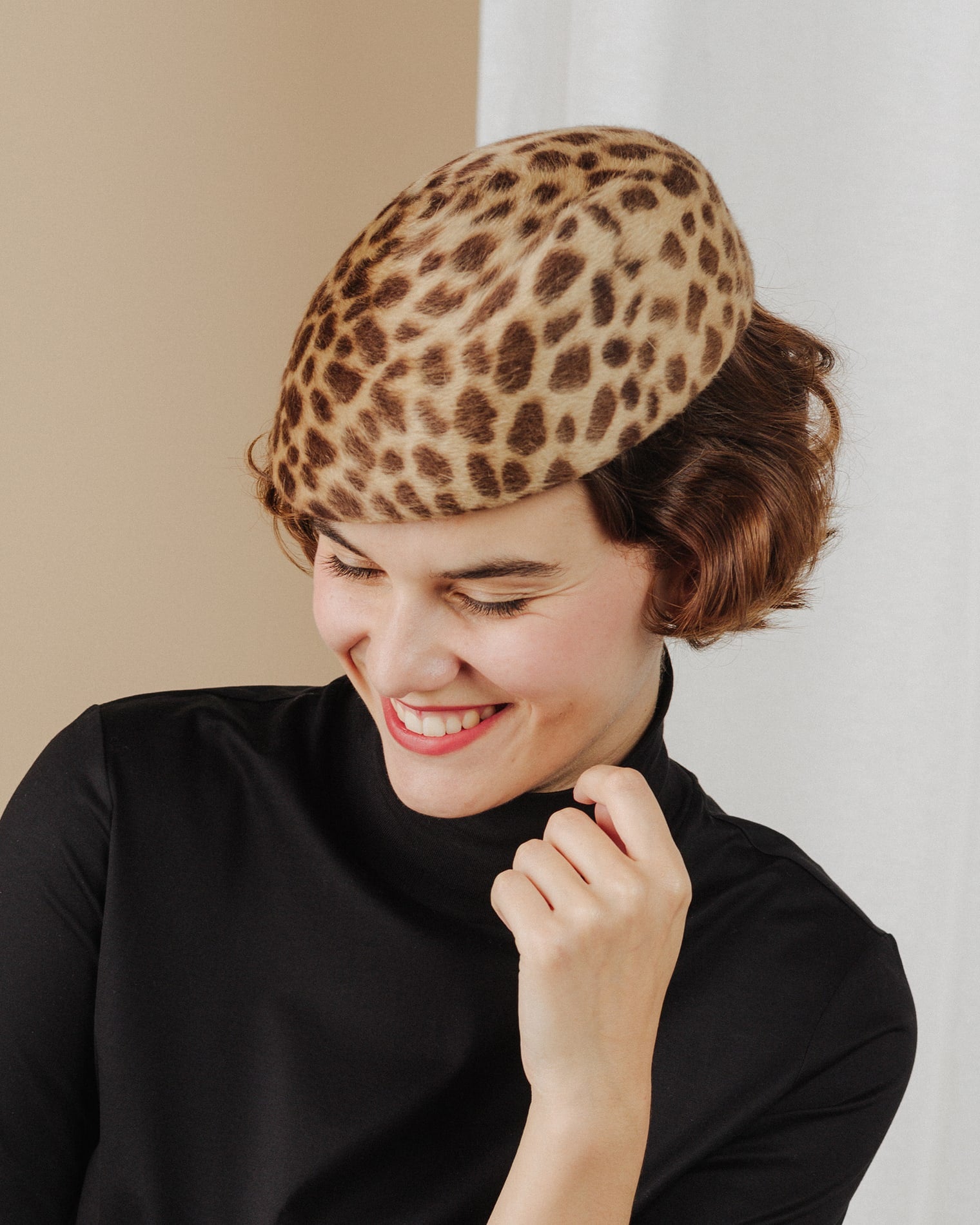 women wear leopard-print