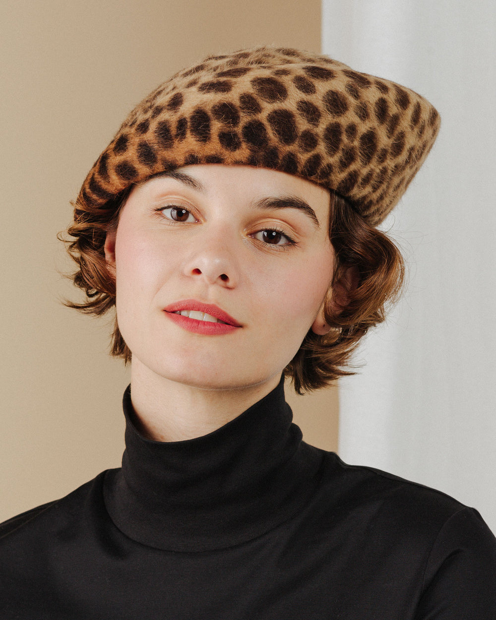 women wear leopard-print